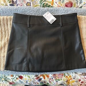 NWT H&M Black Faux Leather Mini Skirt